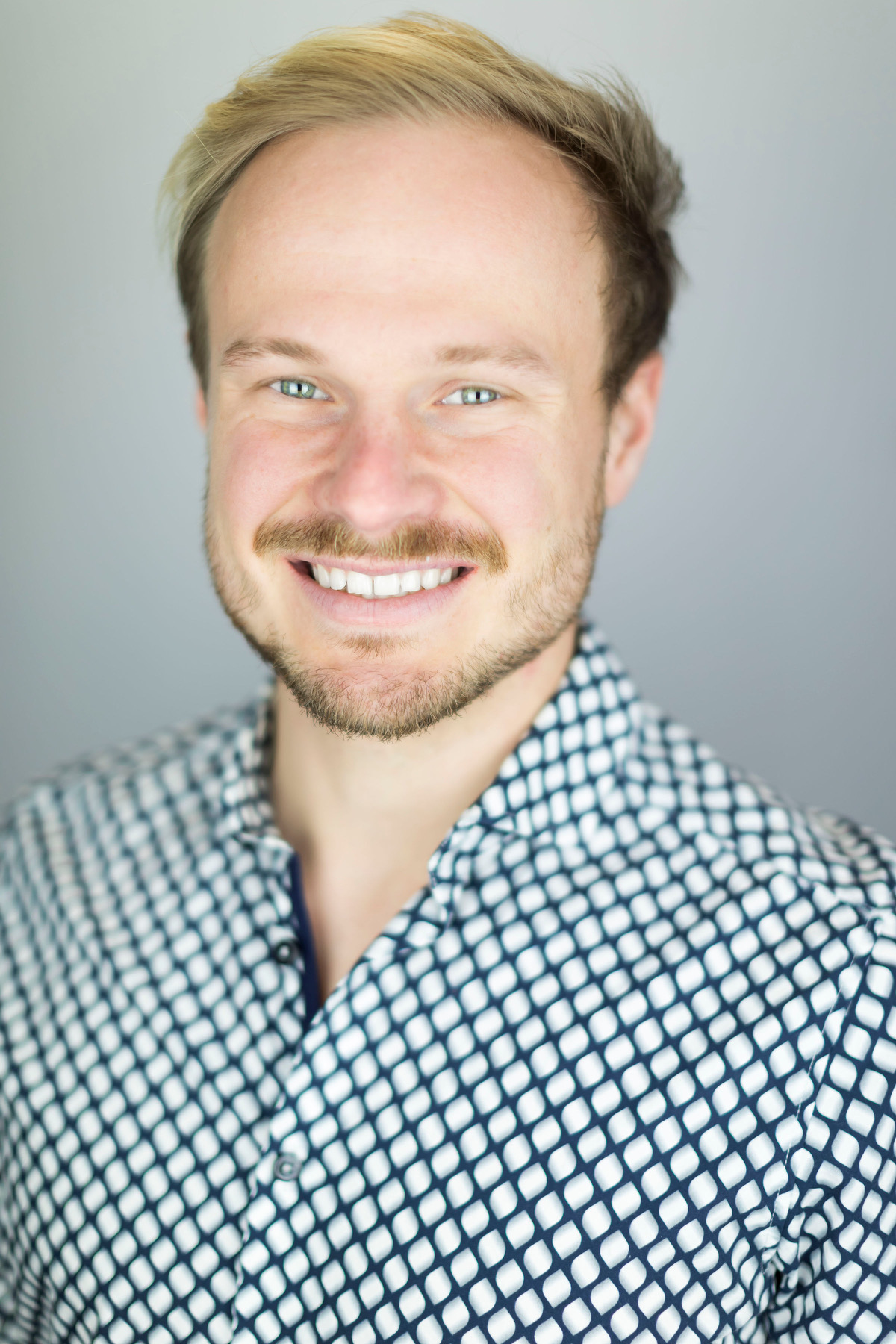 Maximilian Hopfer Headshot